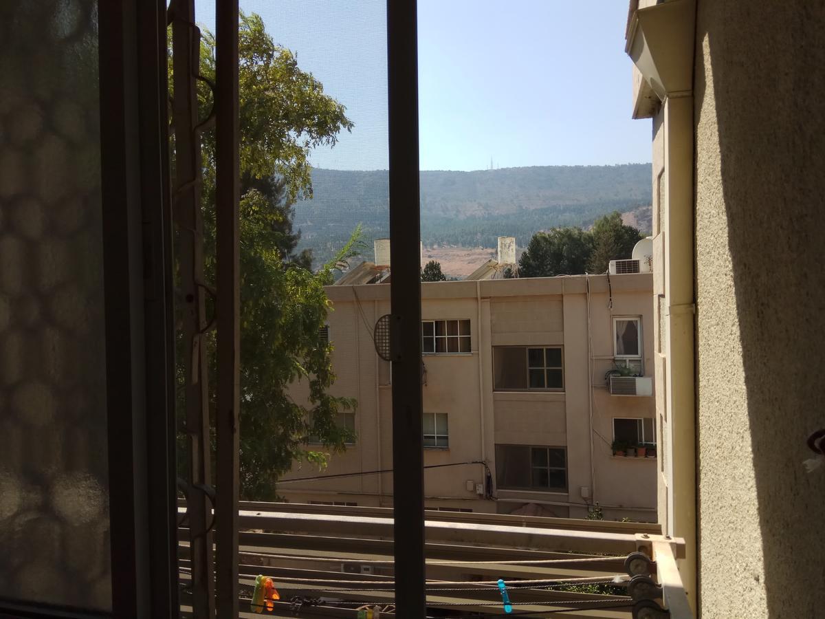 אצלנו - בגליל העליון Leilighet Qiryat Shemona Eksteriør bilde